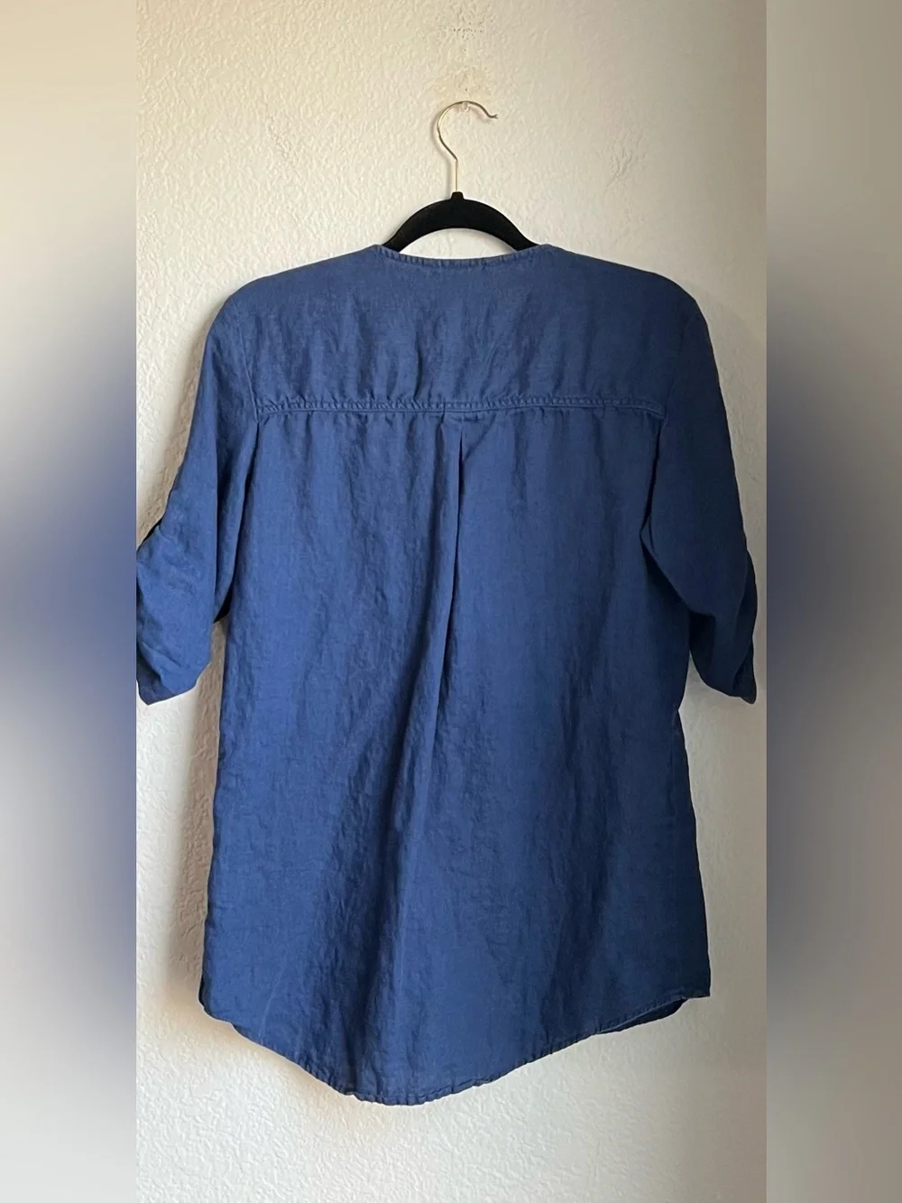 Ellen Tracy Roll Tab Linen Blouse - Picture 4 of 5